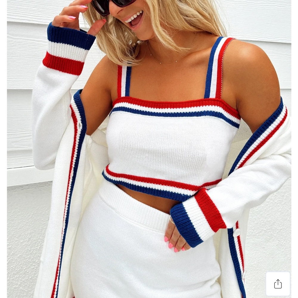 Mumu XXL White Knit top with Red and Blue Stripes